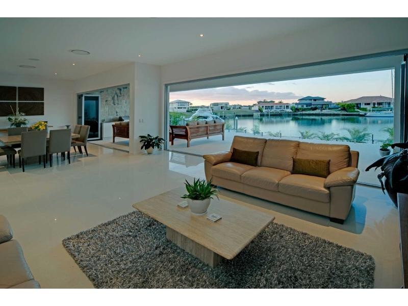 Hope Island QLD 4212