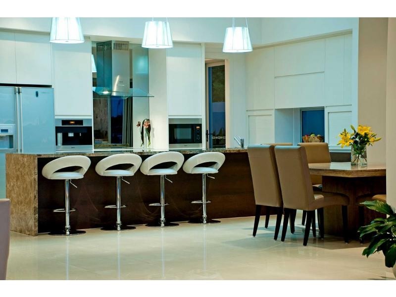 Hope Island QLD 4212