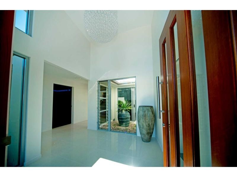 Hope Island QLD 4212