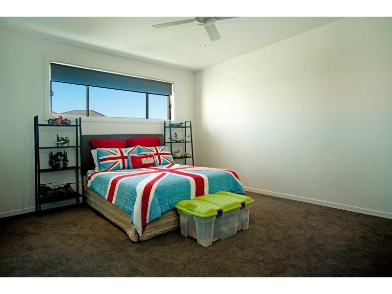 Hope Island QLD 4212