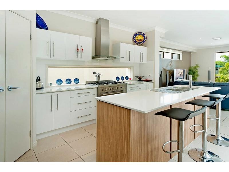 34 Riverlinks Boulevard, Helensvale QLD 4212