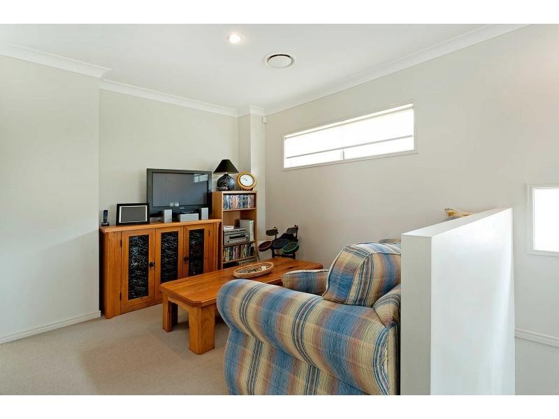 34 Riverlinks Boulevard, Helensvale QLD 4212