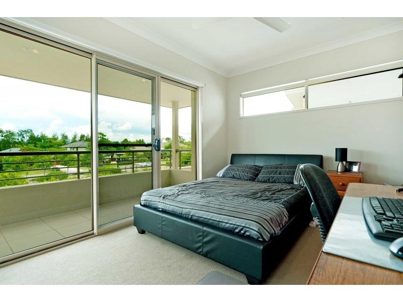 34 Riverlinks Boulevard, Helensvale QLD 4212