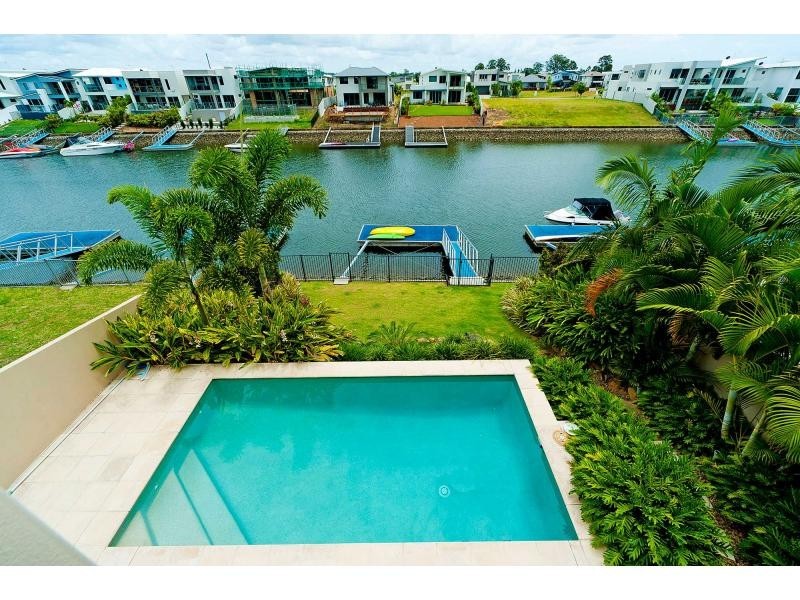 34 Riverlinks Boulevard, Helensvale QLD 4212