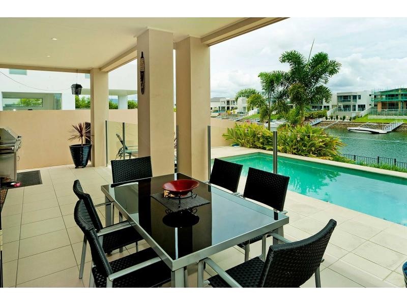 34 Riverlinks Boulevard, Helensvale QLD 4212