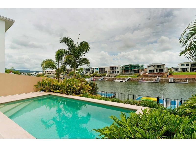 34 Riverlinks Boulevard, Helensvale QLD 4212