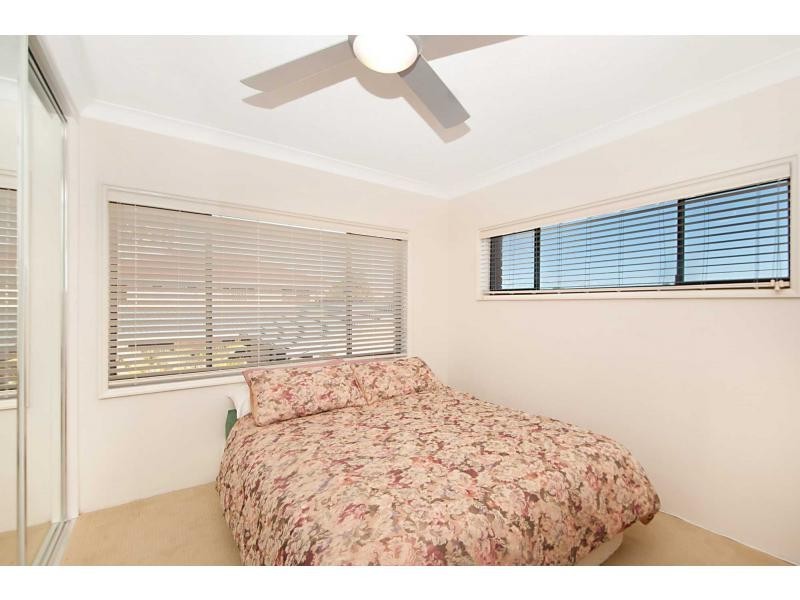 5/268 Marine Parade, Labrador QLD 4215