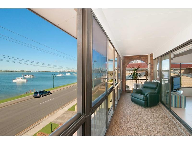 5/268 Marine Parade, Labrador QLD 4215