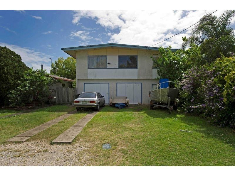 13 Nevenia Street, Labrador QLD 4215