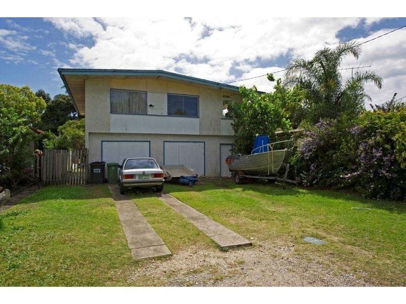 13 Nevenia Street, Labrador QLD 4215