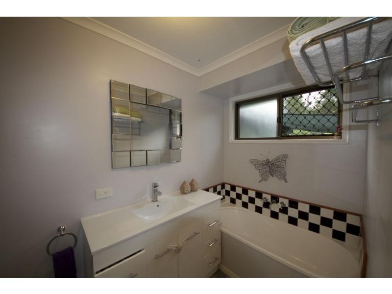 Duplex 1/11 Epic Court, Oxenford QLD 4210