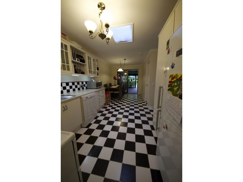 Duplex 1/11 Epic Court, Oxenford QLD 4210