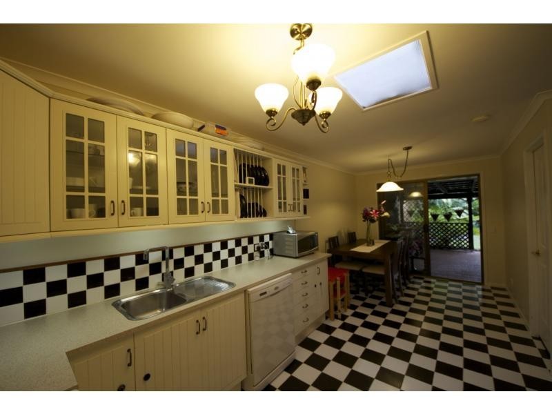 Duplex 1/11 Epic Court, Oxenford QLD 4210