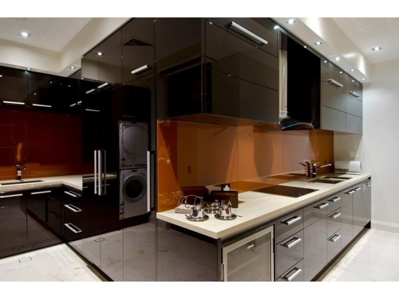 4 King Charles Court, Sovereign Islands, Sovereign Islands QLD 4216