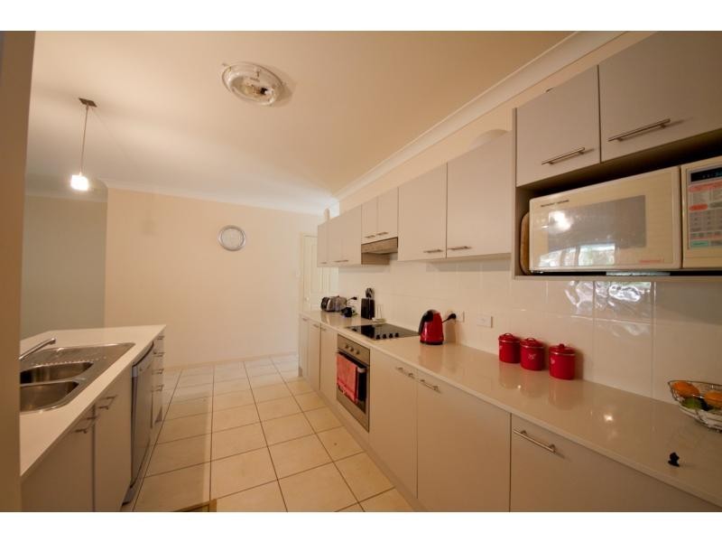 91 Roberts Drive, Maudsland QLD 4210