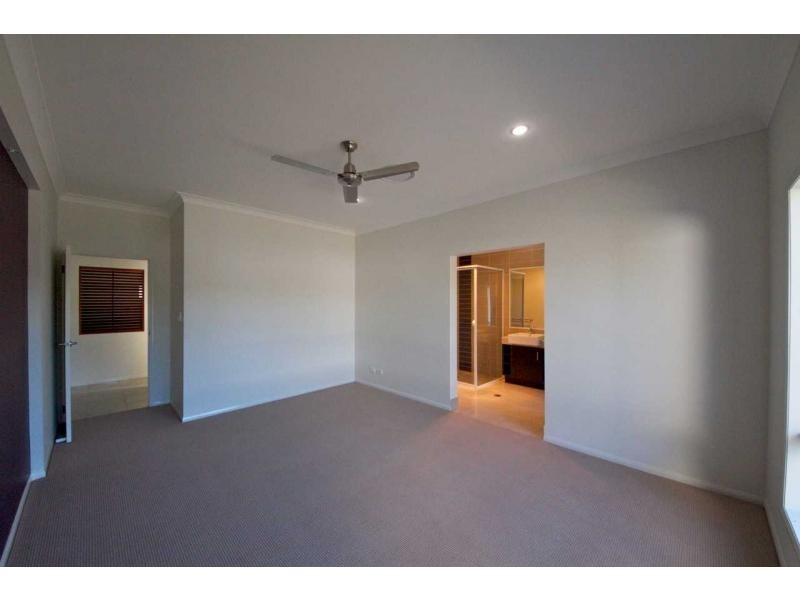 1 Riverside Crescent, Springfield Lakes QLD 4300