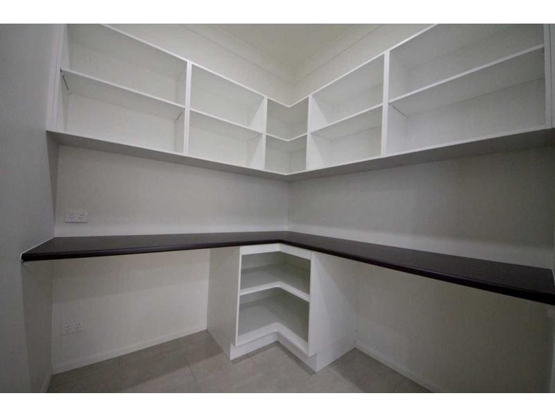 1 Riverside Crescent, Springfield Lakes QLD 4300