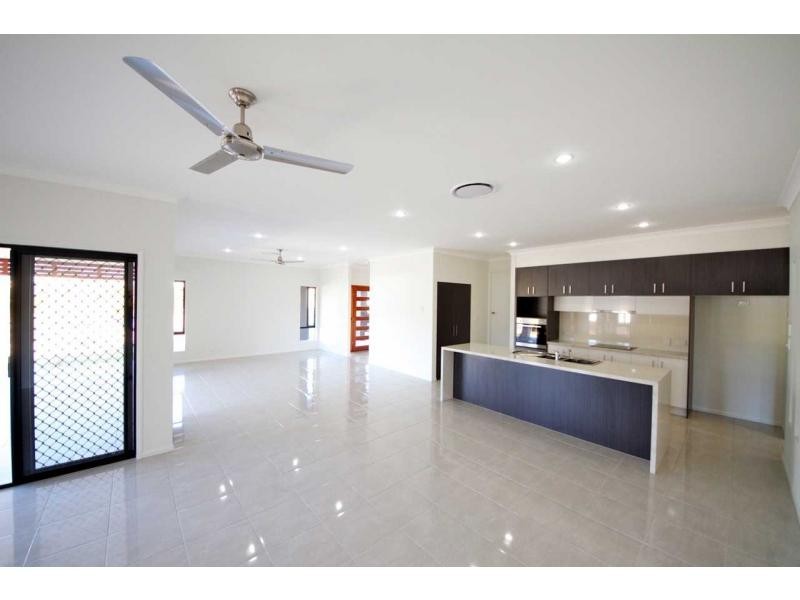 1 Riverside Crescent, Springfield Lakes QLD 4300
