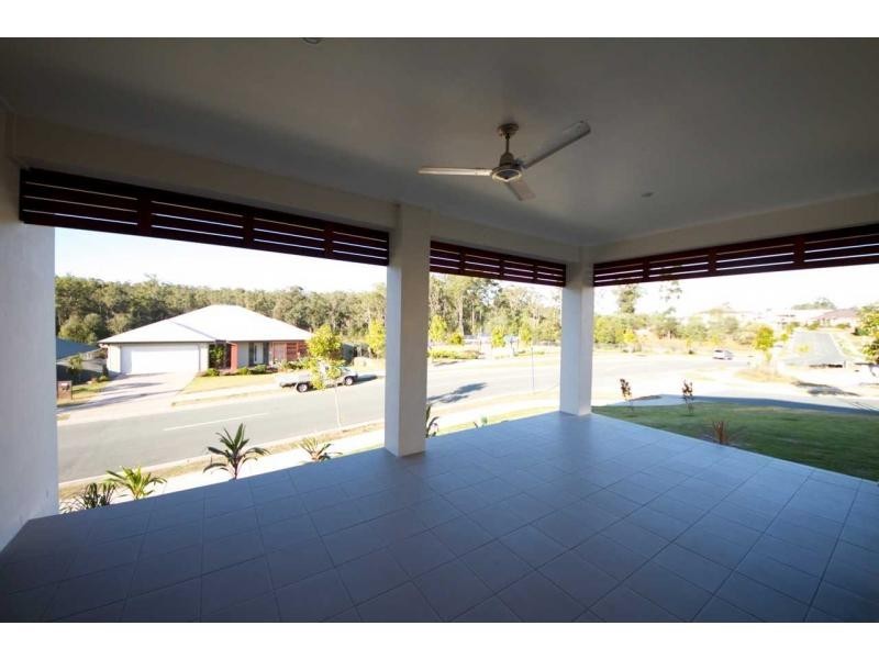 1 Riverside Crescent, Springfield Lakes QLD 4300