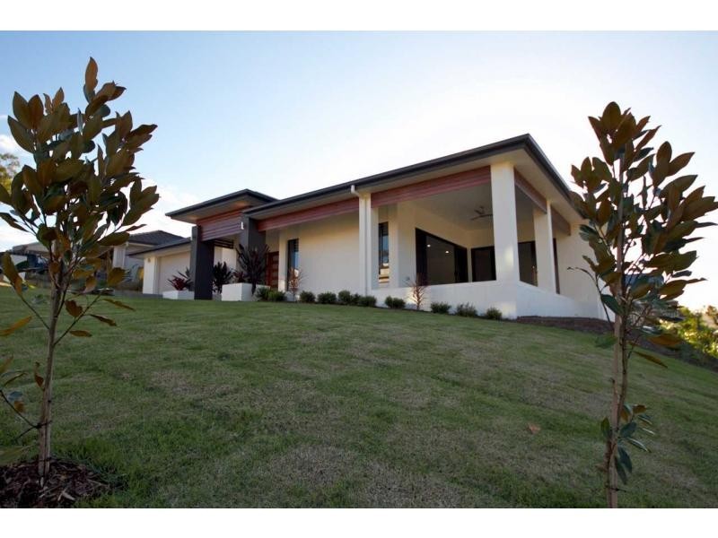 1 Riverside Crescent, Springfield Lakes QLD 4300