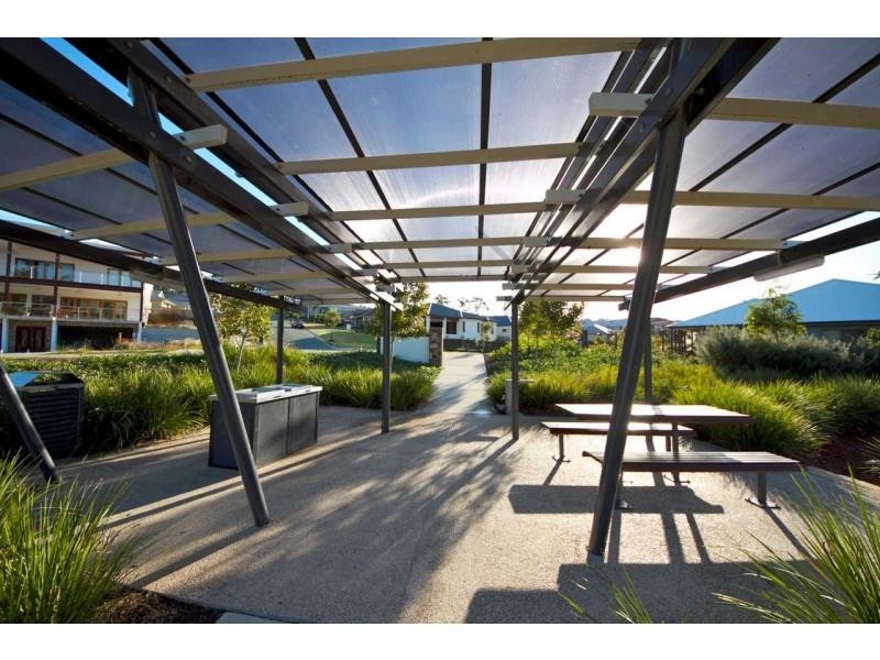 1 Riverside Crescent, Springfield Lakes QLD 4300
