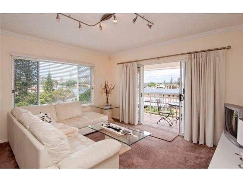 3/7 Holborow Close, Surfers Paradise QLD 4217