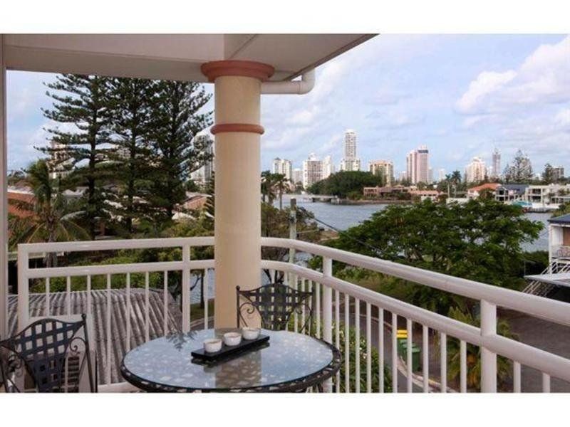 3/7 Holborow Close, Surfers Paradise QLD 4217