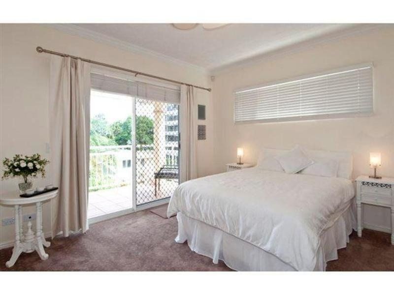 3/7 Holborow Close, Surfers Paradise QLD 4217