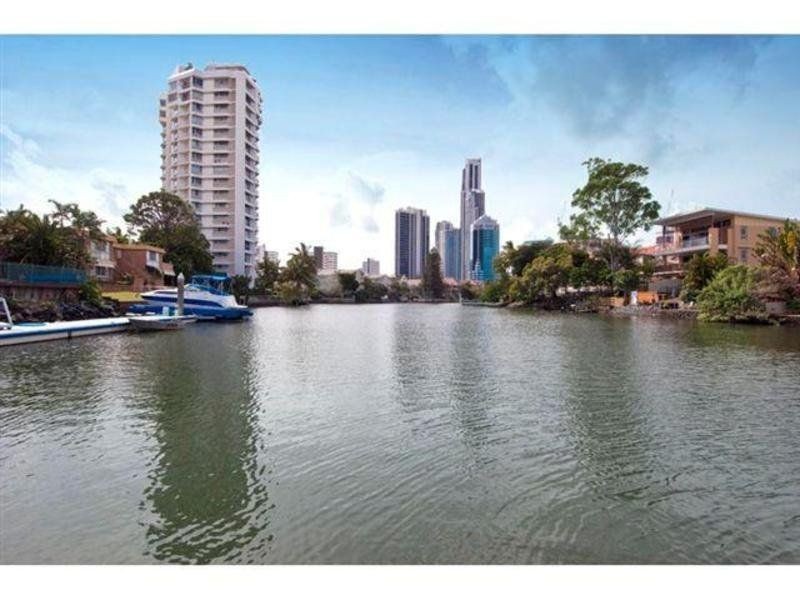 3/7 Holborow Close, Surfers Paradise QLD 4217