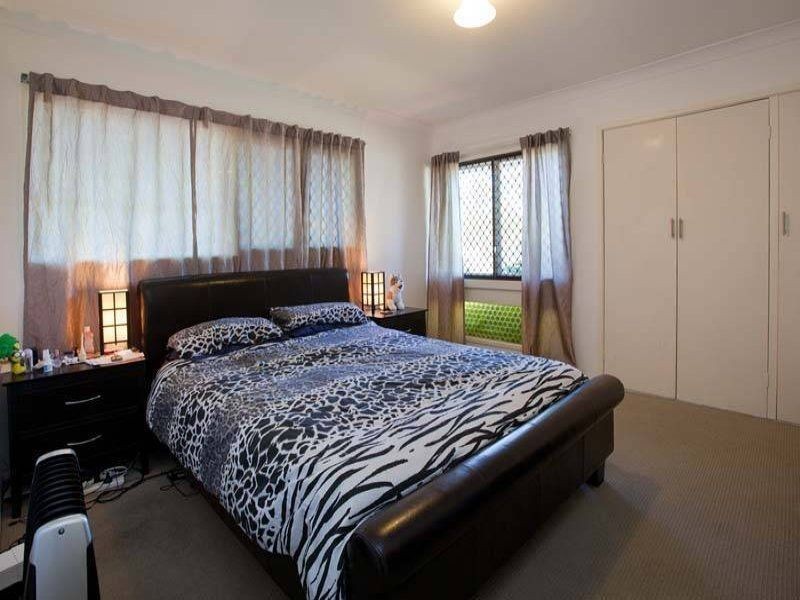 43 Dobell Street, Indooroopilly QLD 4068