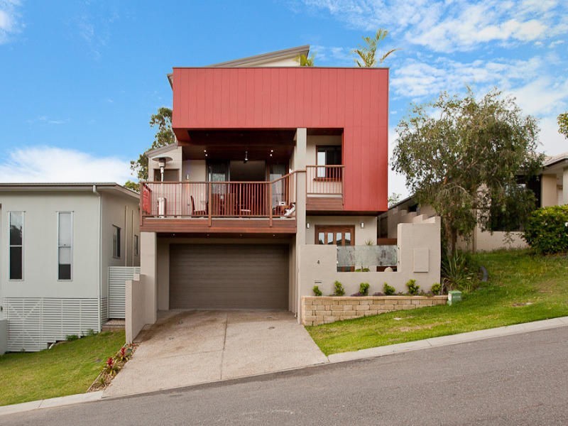 4 The Reach, Springfield Lakes QLD 4300