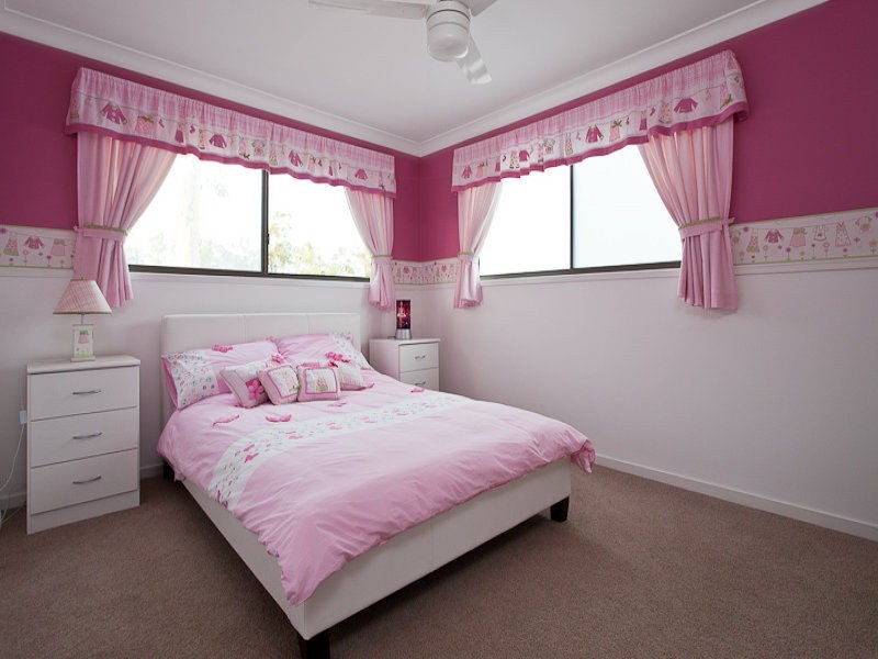 4 The Reach, Springfield Lakes QLD 4300