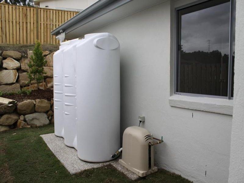 2/1 Jardine Street, Pacific Pines QLD 4211