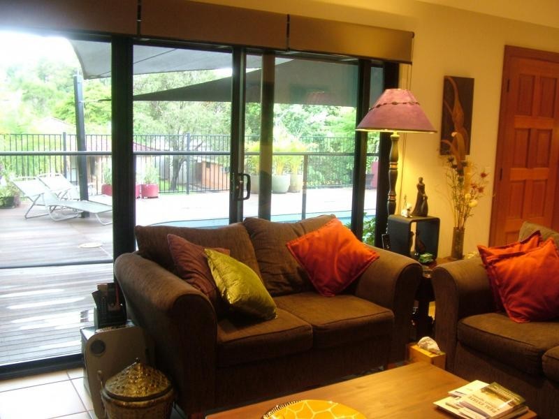 4 Cutana Court, Ashmore QLD 4214