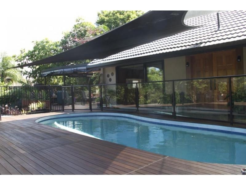 4 Cutana Court, Ashmore QLD 4214