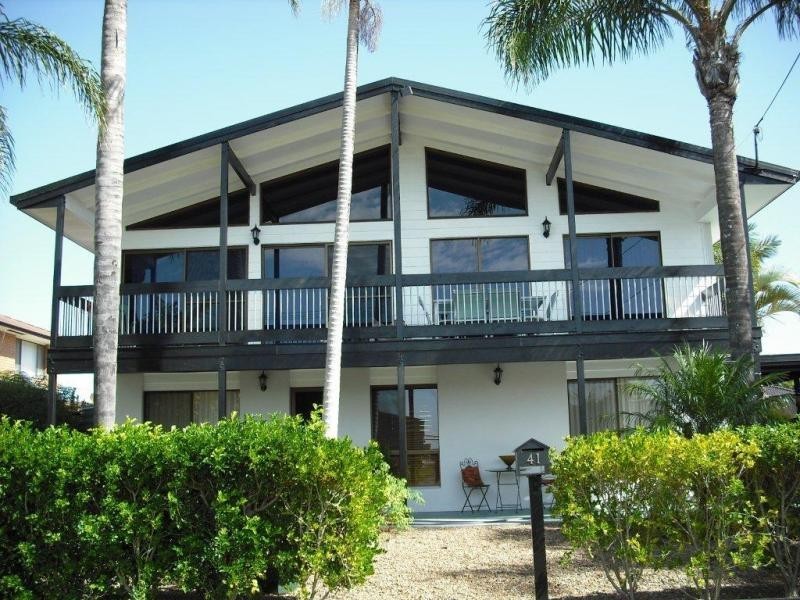 41 Warana Avenue, Steiglitz QLD 4207