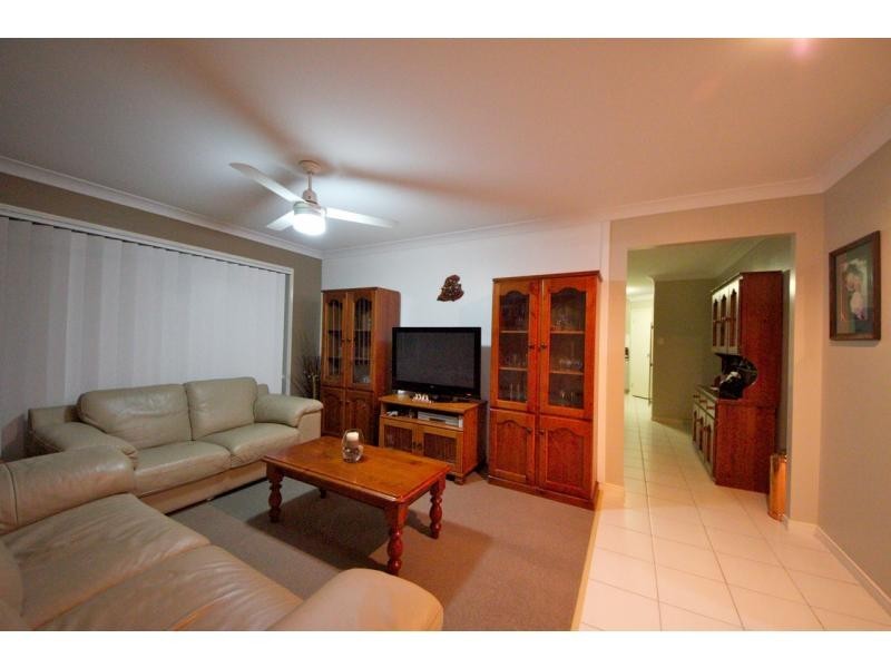 8 Brunswick Street, Pacific Pines QLD 4211