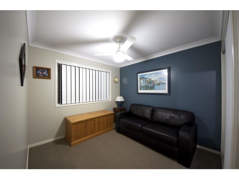 8 Brunswick Street, Pacific Pines QLD 4211
