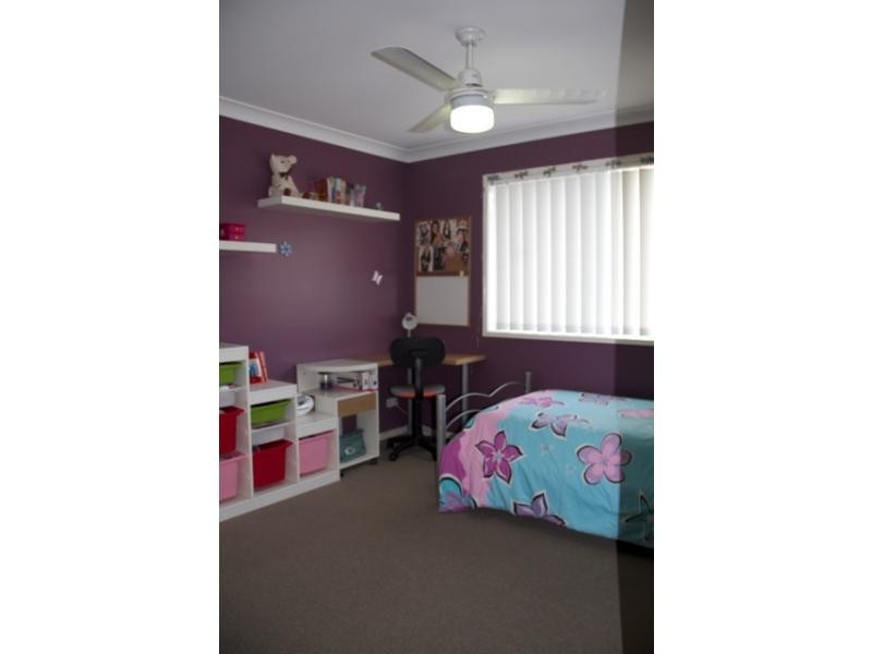 8 Brunswick Street, Pacific Pines QLD 4211