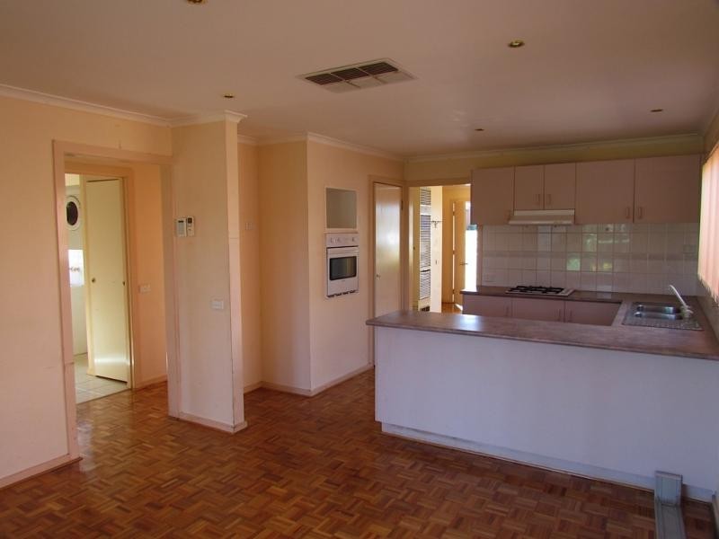 23 Honeysuckle Court, Meadow Heights VIC 3048