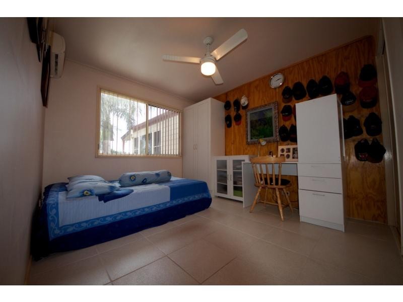 8 Windward Rise, Pacific Pines QLD 4211