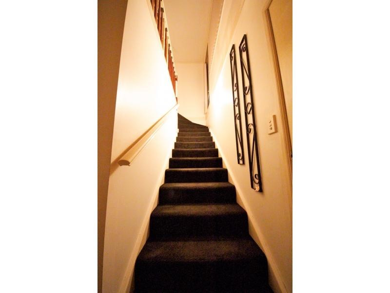 8 Windward Rise, Pacific Pines QLD 4211