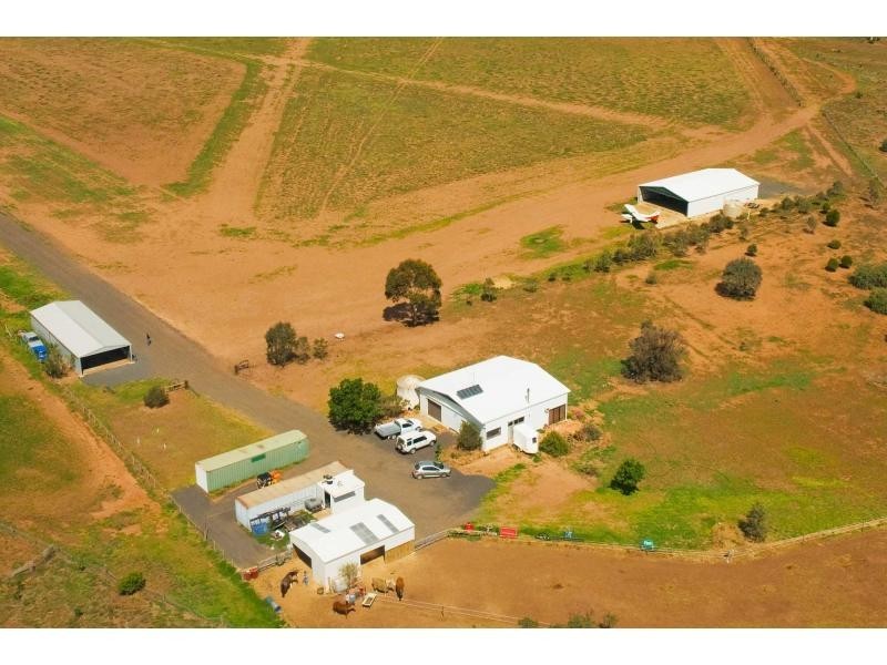 149 Daisybank Lane, Rowsley, Bacchus Marsh VIC 3340