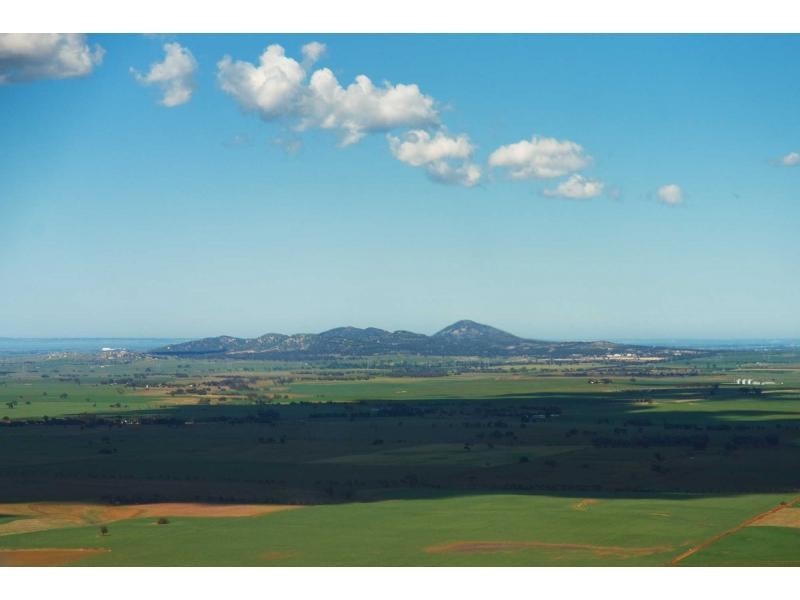 149 Daisybank Lane, Rowsley, Bacchus Marsh VIC 3340