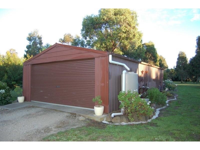 152 Old Western Highway, Myrniong VIC 3341