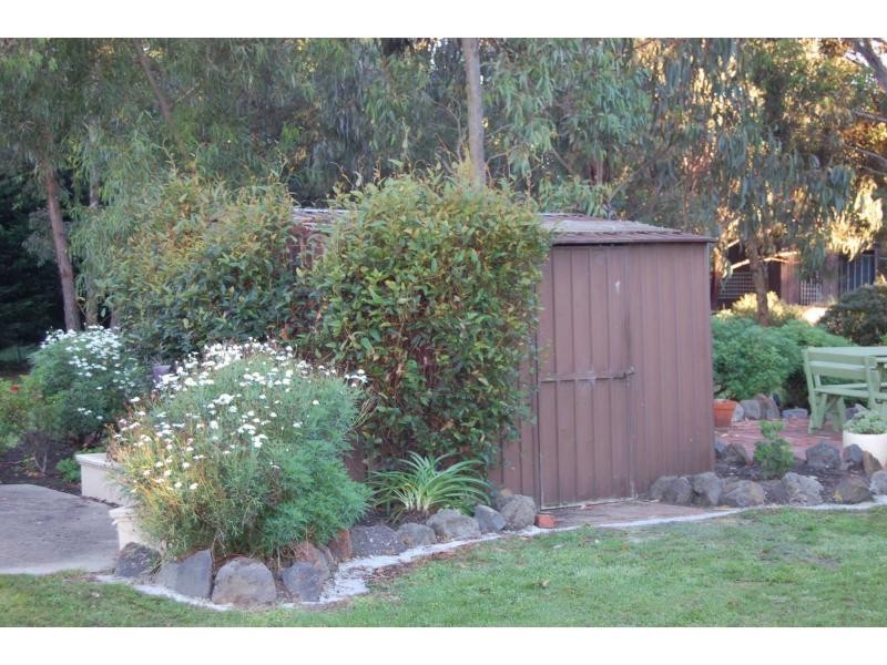 152 Old Western Highway, Myrniong VIC 3341