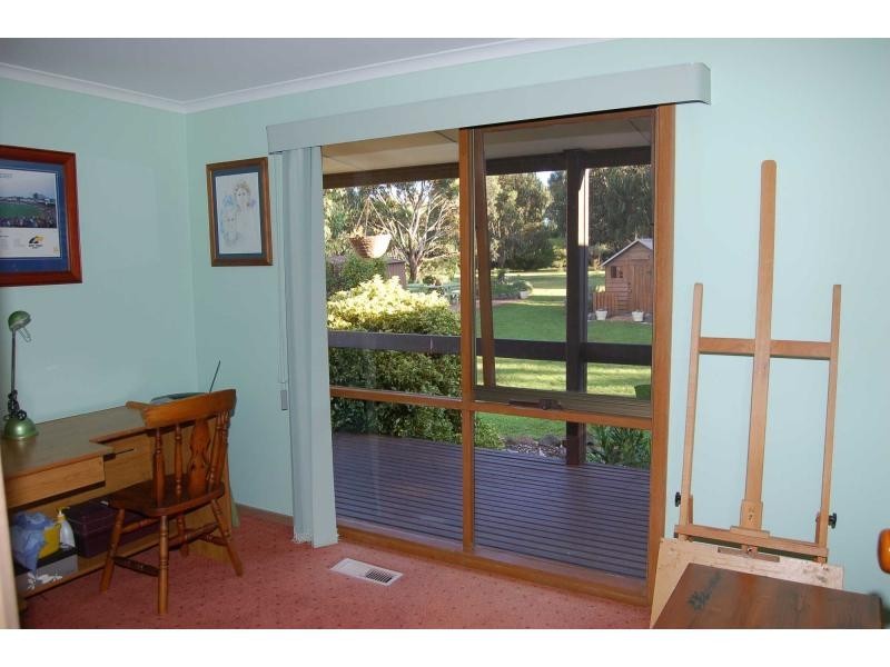 152 Old Western Highway, Myrniong VIC 3341
