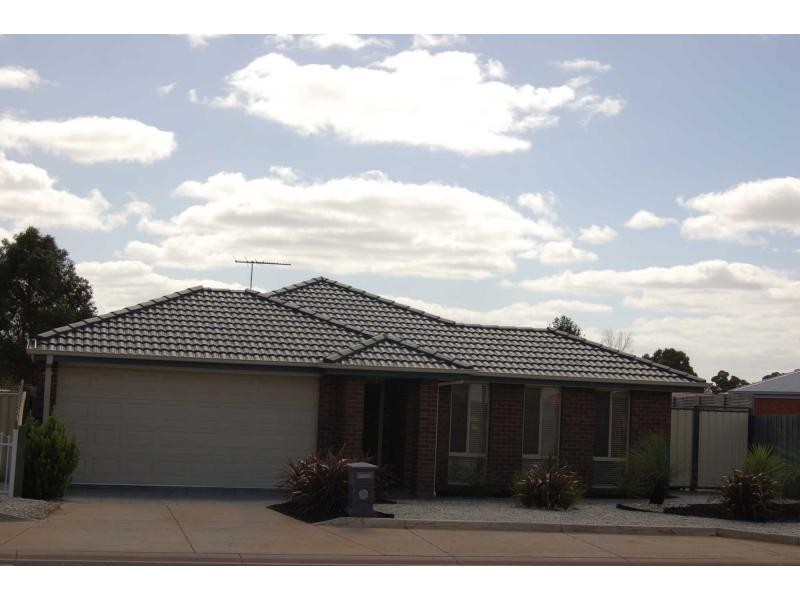 3 Guy Place, Bacchus Marsh VIC 3340