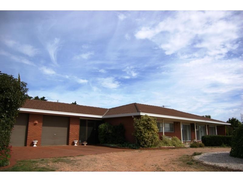 235 Pentland Hills Road, Pentland Hills, Bacchus Marsh VIC 3340