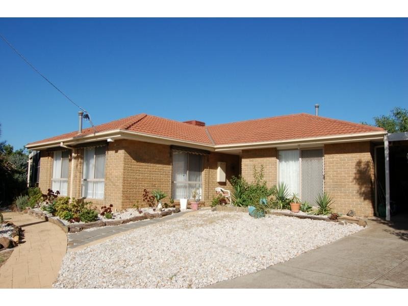6 David Court, Darley VIC 3340